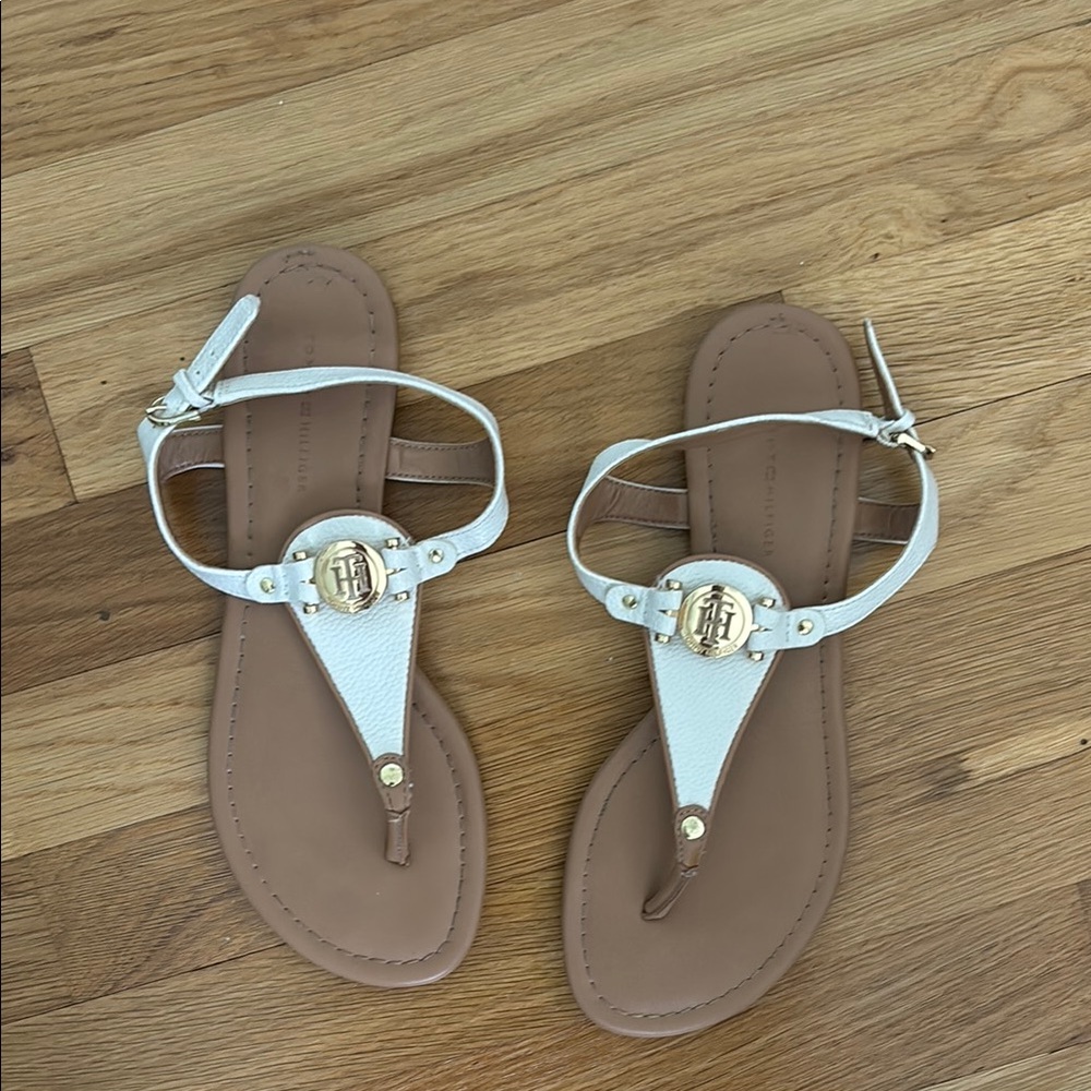 Tommy Hildiger Sandals